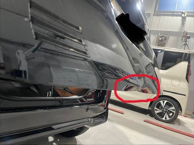 スペーシア　バックドア板金塗装